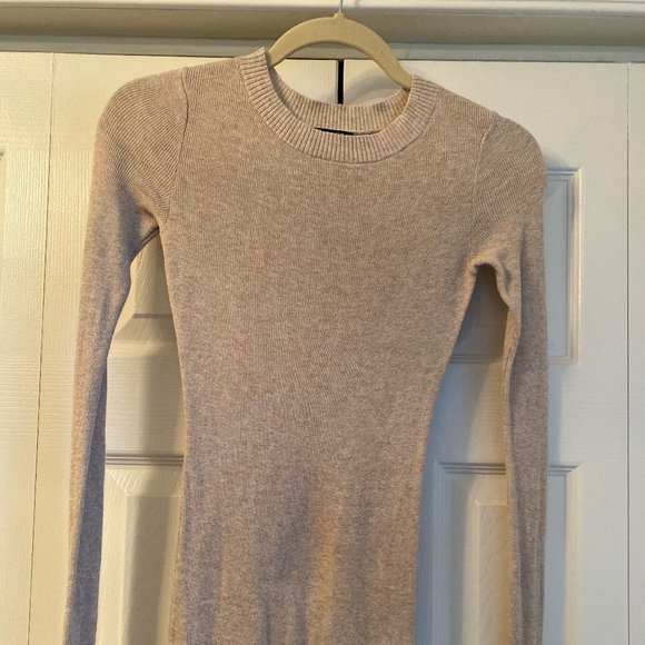 Express Tan Crew-Neck Sweater Size XS - Picture 1 of 2